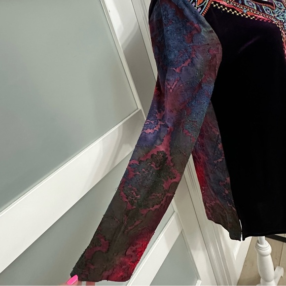 Calessa Embroidered Purple Velvet Jewel Tone Top Long Sleeve SZ Small Boho EUC - Picture 4 of 9